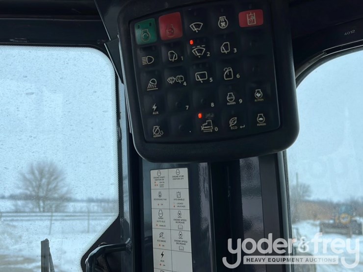 2016-deere-700k-lgp-image-20