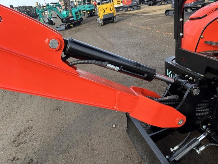 2025-tpm-18k-hydraulic-excavator-image-15