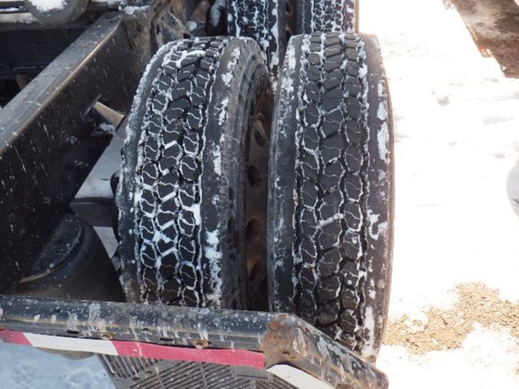 2020-kenworth-t680-image-9