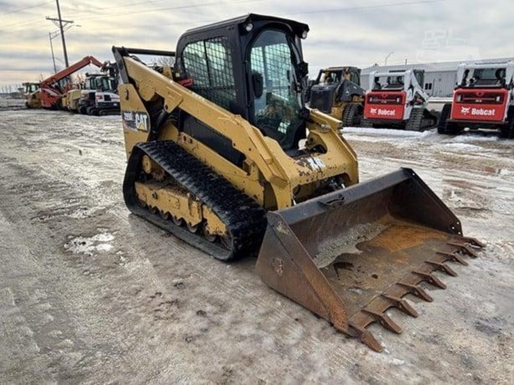 2017-caterpillar-299d-image-3