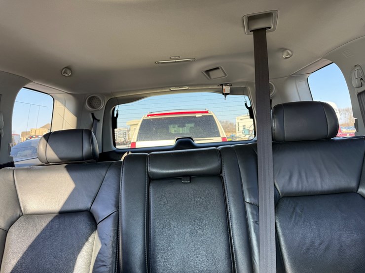 2011-honda-pilot-image-38