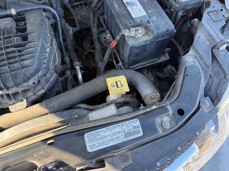 2014-dodge-grand-caravan-image-26