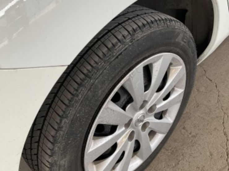 2015-nissan-lead-hatchback-image-8