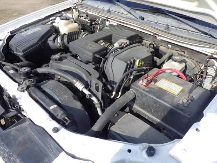 2004-chevrolet-colorado-image-8