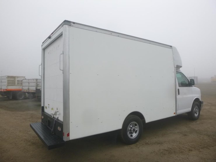 2021-gmc-3500-image-3