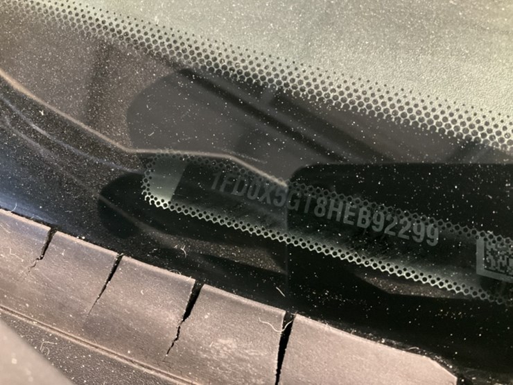 2017-ford-f550-image-17