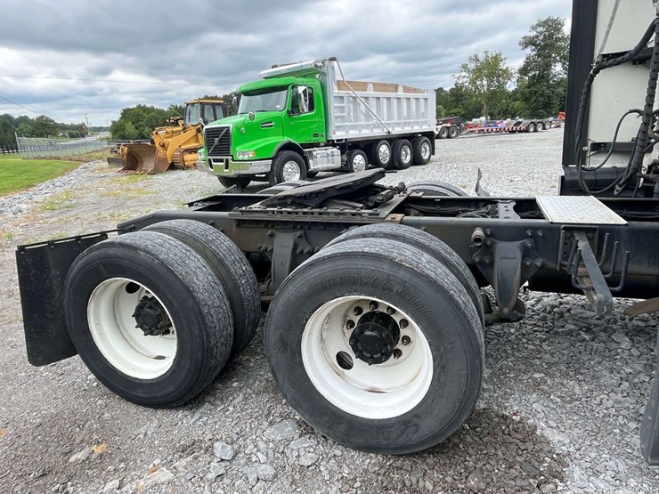 2018-freightliner-cascadia-evolution-t/a-truck-tractor-image-44