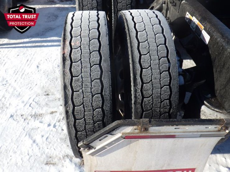 2024-kenworth-t680-image-15