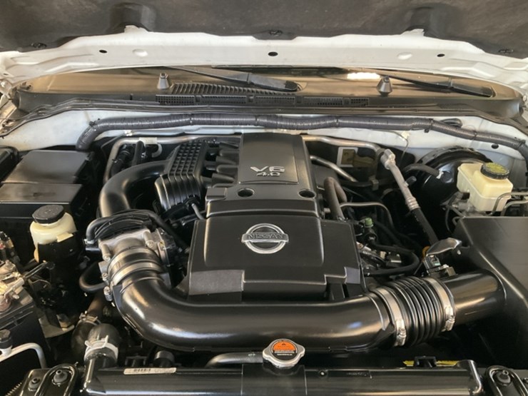 2015-nissan-frontier-image-10