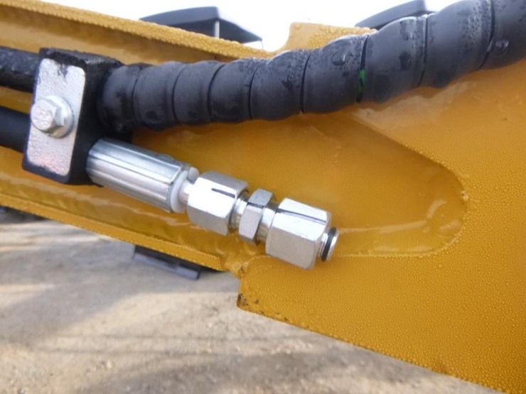 agt-mx12rx-hydraulic-excavator-image-13