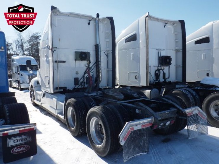 2020-kenworth-t680-image-16