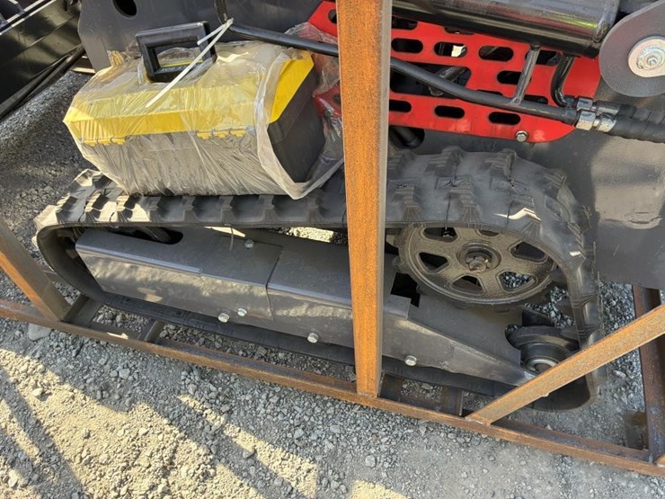 2026-agt-yszt14-skid-steer-loader-image-8