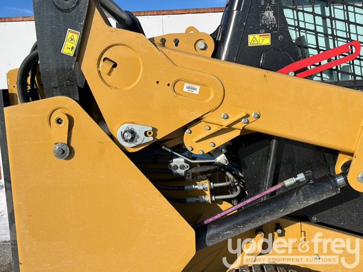 2023-caterpillar-259d3-image-9