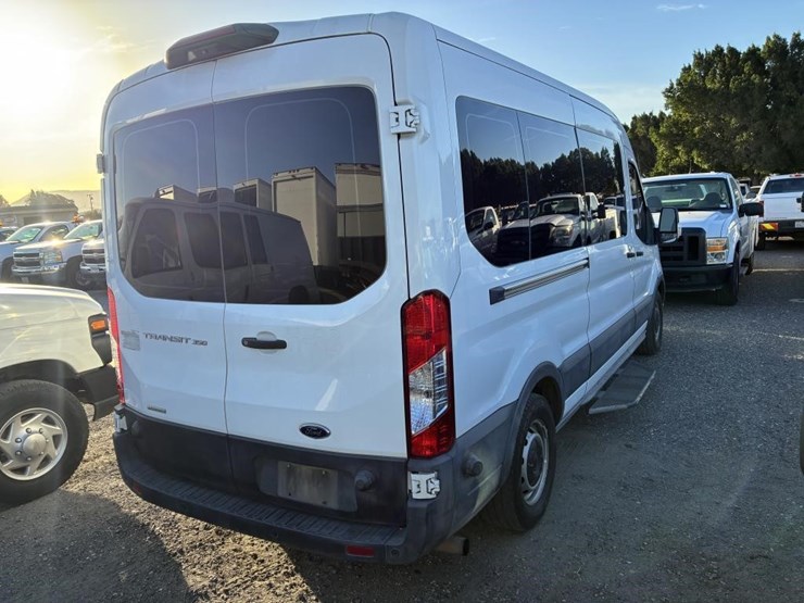 2020-ford-transit-image-3