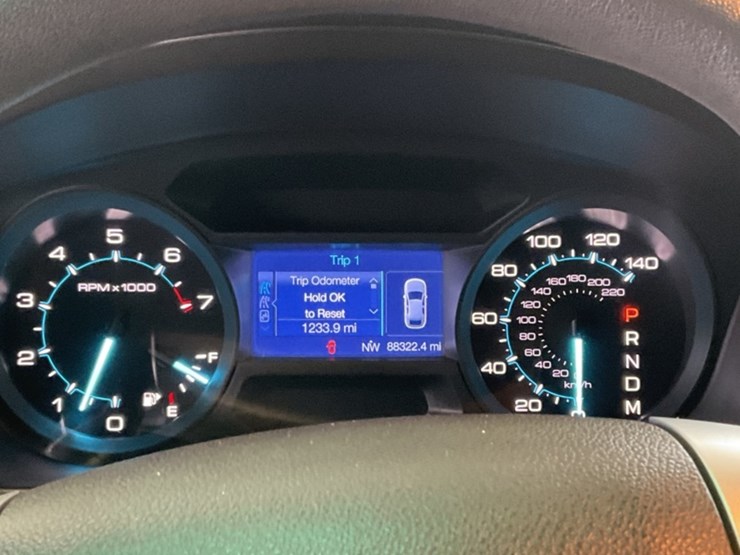 2013-ford-explorer-image-17