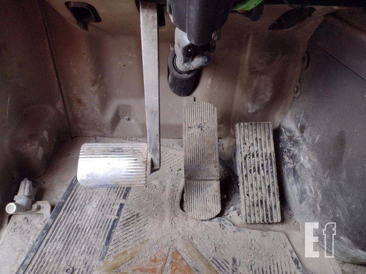 2000-international-9900-image-14