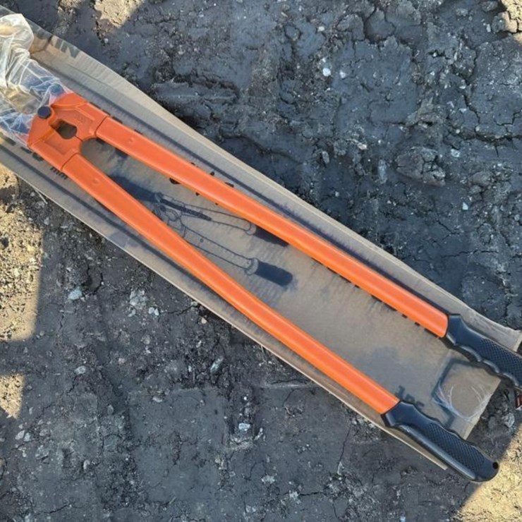 New Unused Wokin 36" bolt cutter