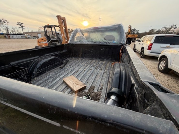 2004-gmc-1500-image-7