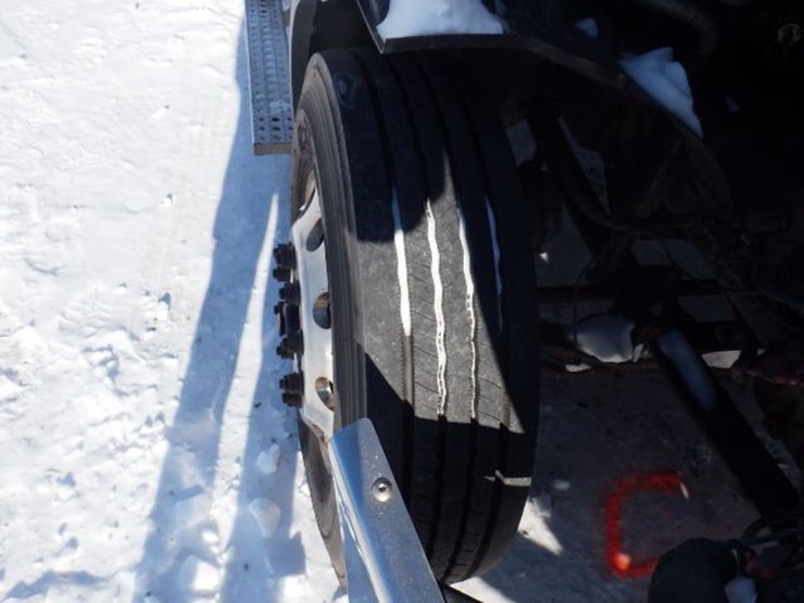 2019-freightliner-cascadia-116-image-18