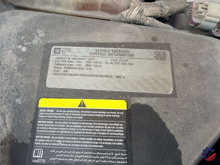 2015-chevrolet-silverado-3500hd-image-56