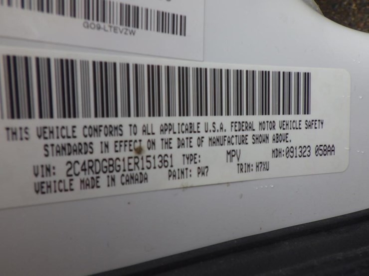 2014-dodge-grand-caravan-image-17