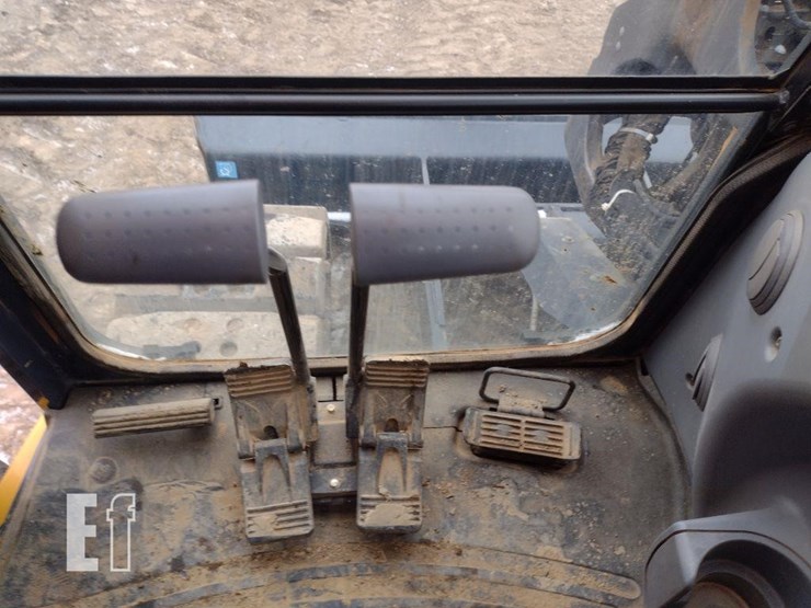 2021-deere-85g-image-8