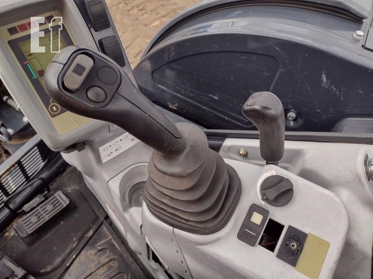 hitachi-zx50u-5n-image-8