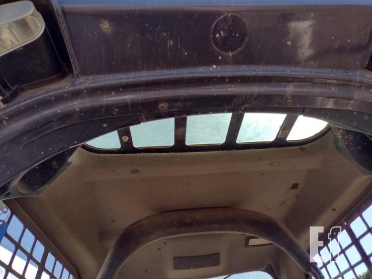 2020-bobcat-t590-image-13