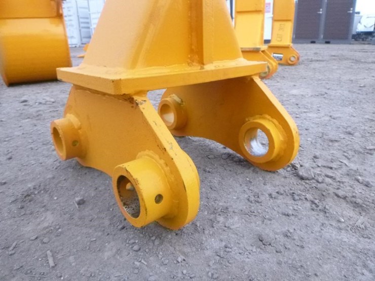 caterpillar-303-image-5