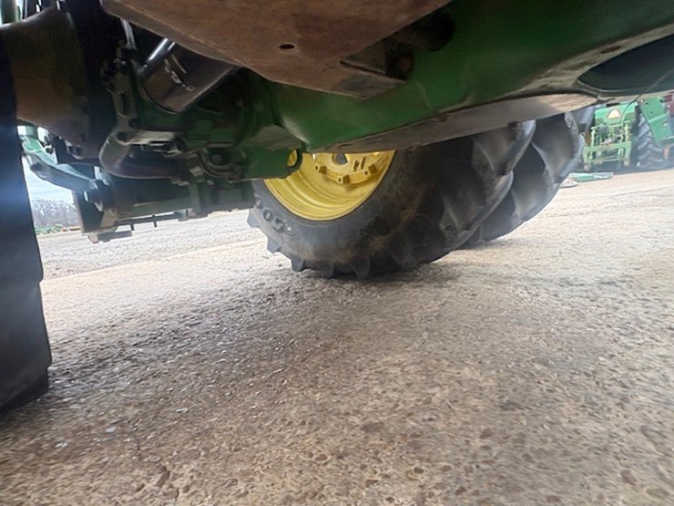 john-deere-8320r-image-46