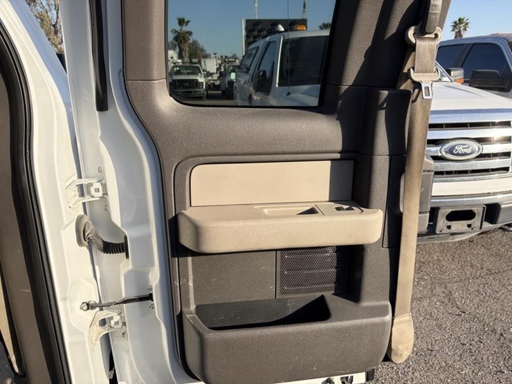 2010-ford-f150-image-17