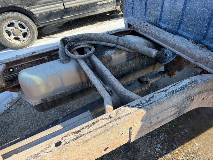 1997-chevrolet-3500-image-13