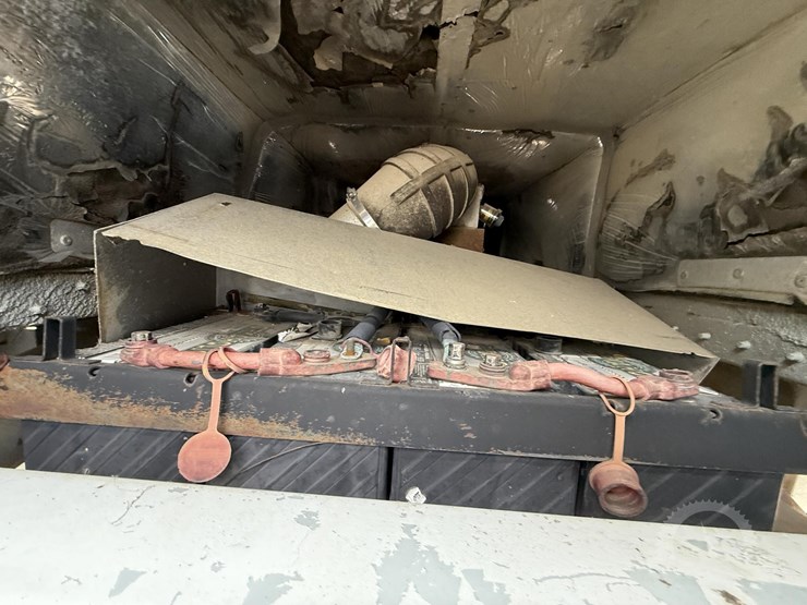 1983-freightliner-800-coe-image-13