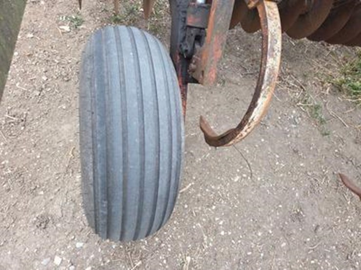 glencoe-soil-saver-7-shank-disc-chisel-image-6