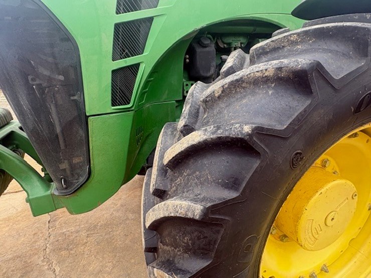john-deere-8320r-image-7