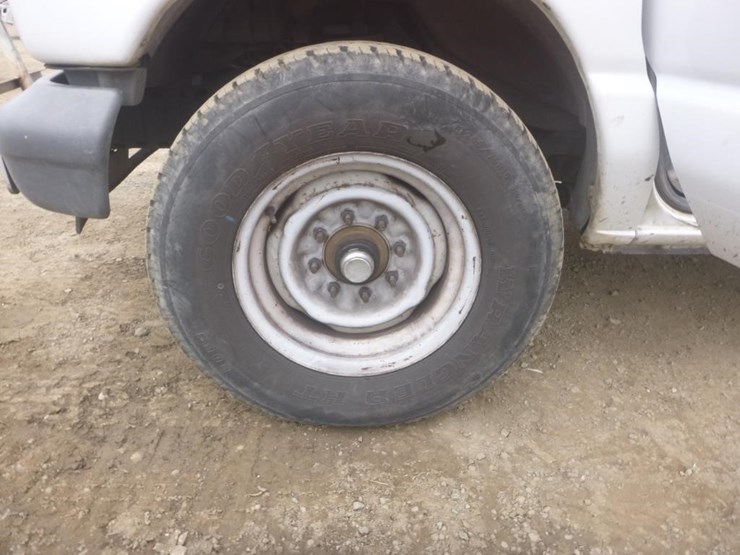 2006-ford-e350-image-13