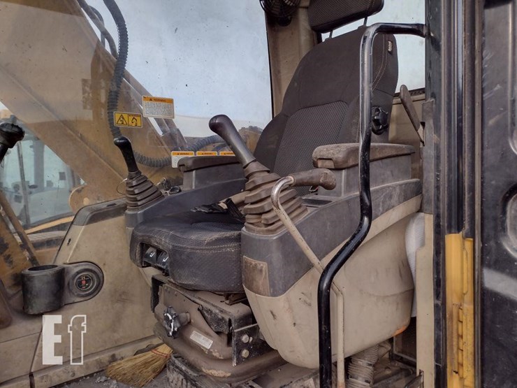 2004-caterpillar-315cl-image-13