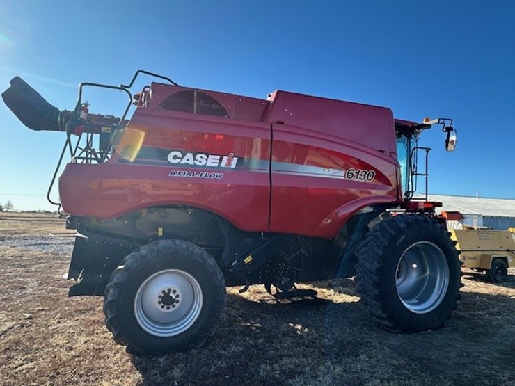 2013-case-ih-6130-image-9