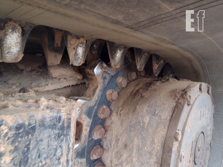 2017-morooka-mst3000vd-image-24