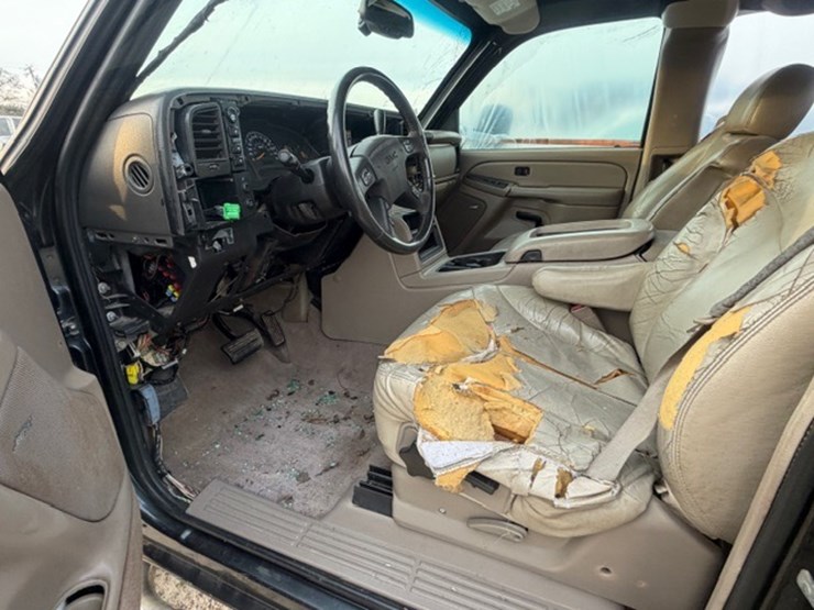 2004-gmc-1500-image-20