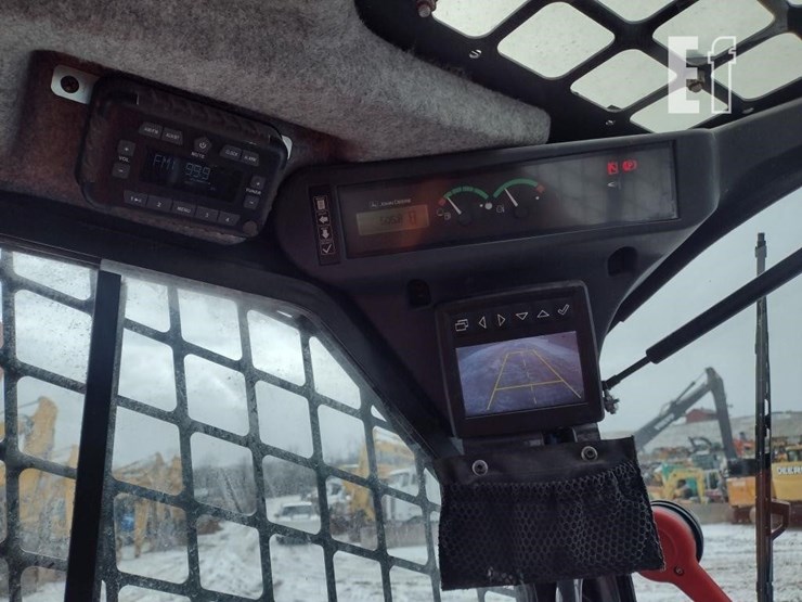 2021-deere-325g-image-7