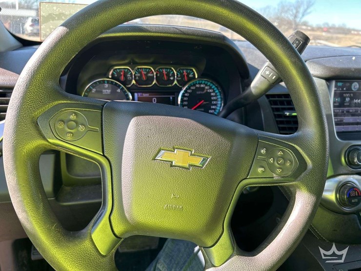 2019-chevrolet-tahoe-image-14