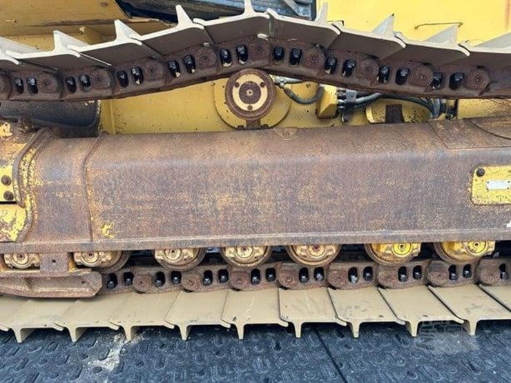 2013-caterpillar-d5k2-lgp-image-17