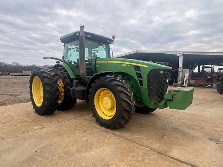 john-deere-8320r-image-2