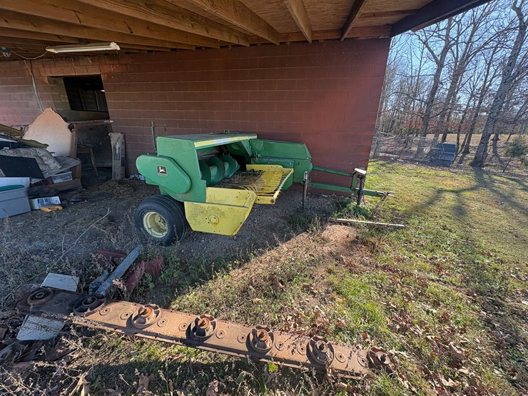 john-deere-336-image-2