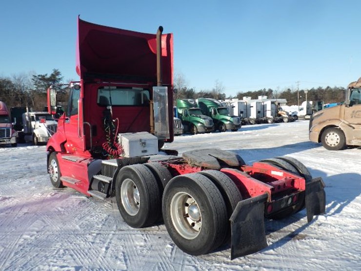 2009-international-prostar122-eagle-image-14