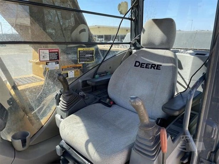 2006-deere-350d-lc-image-9