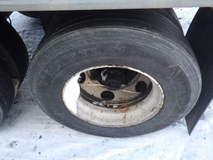 2016-hyundai-translead-image-15