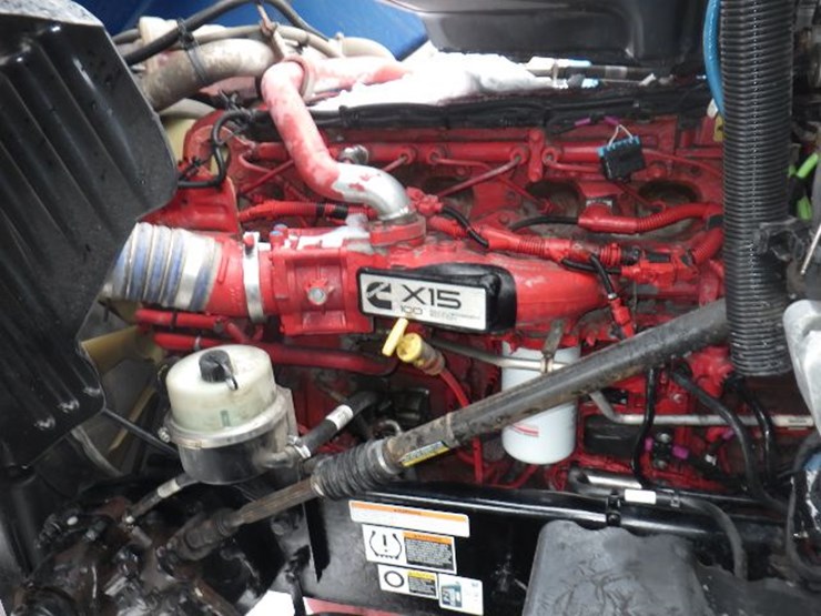 2020-peterbilt-579-image-21