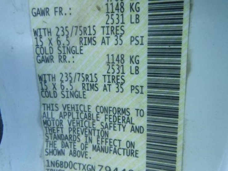 2016-nissan-frontier-image-22